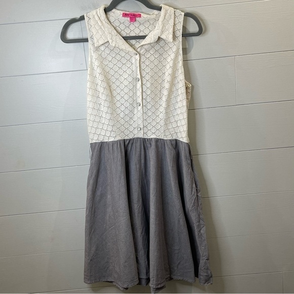 Betsy Johnson | Chambray White Popover Eyelet Dress Size 8 - Picture 1 of 10